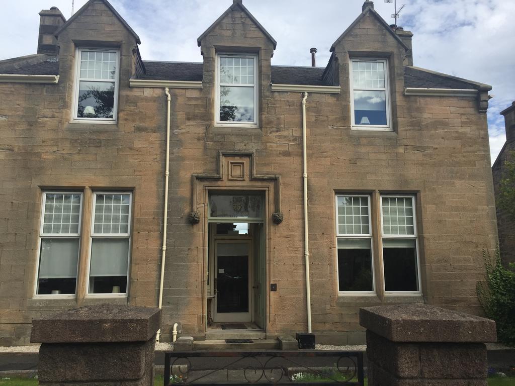 Grangeburn House Hotel Гренджмаут Екстериор снимка